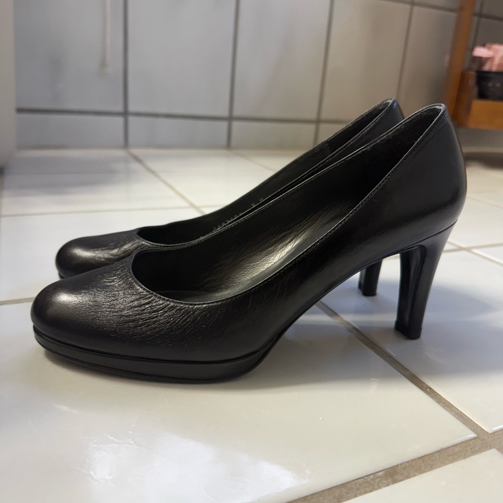 Stuart Weitzman Black Leather Heels